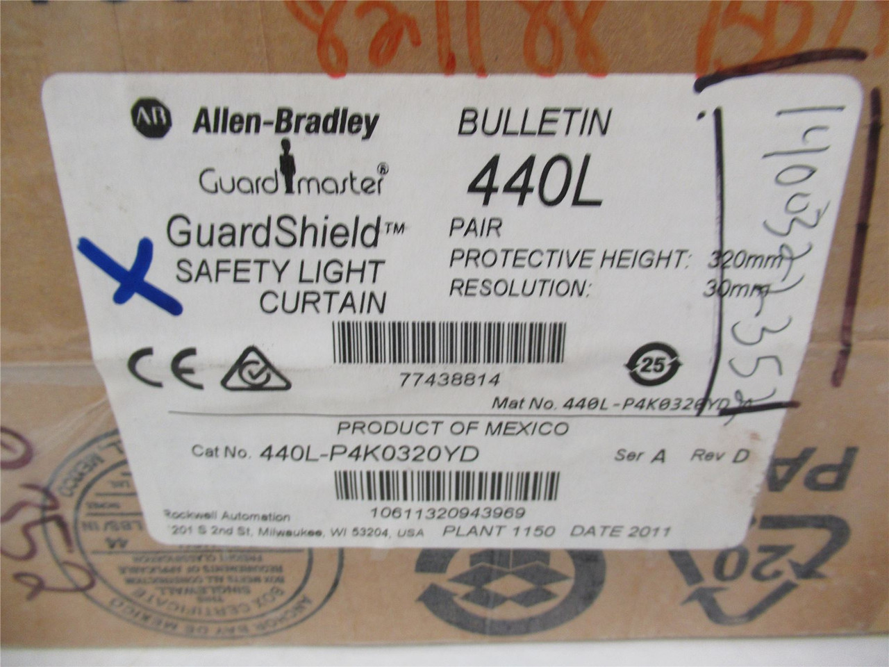 Allen-Bradley 440L-P4K0320YD; Light Curtain Pair
