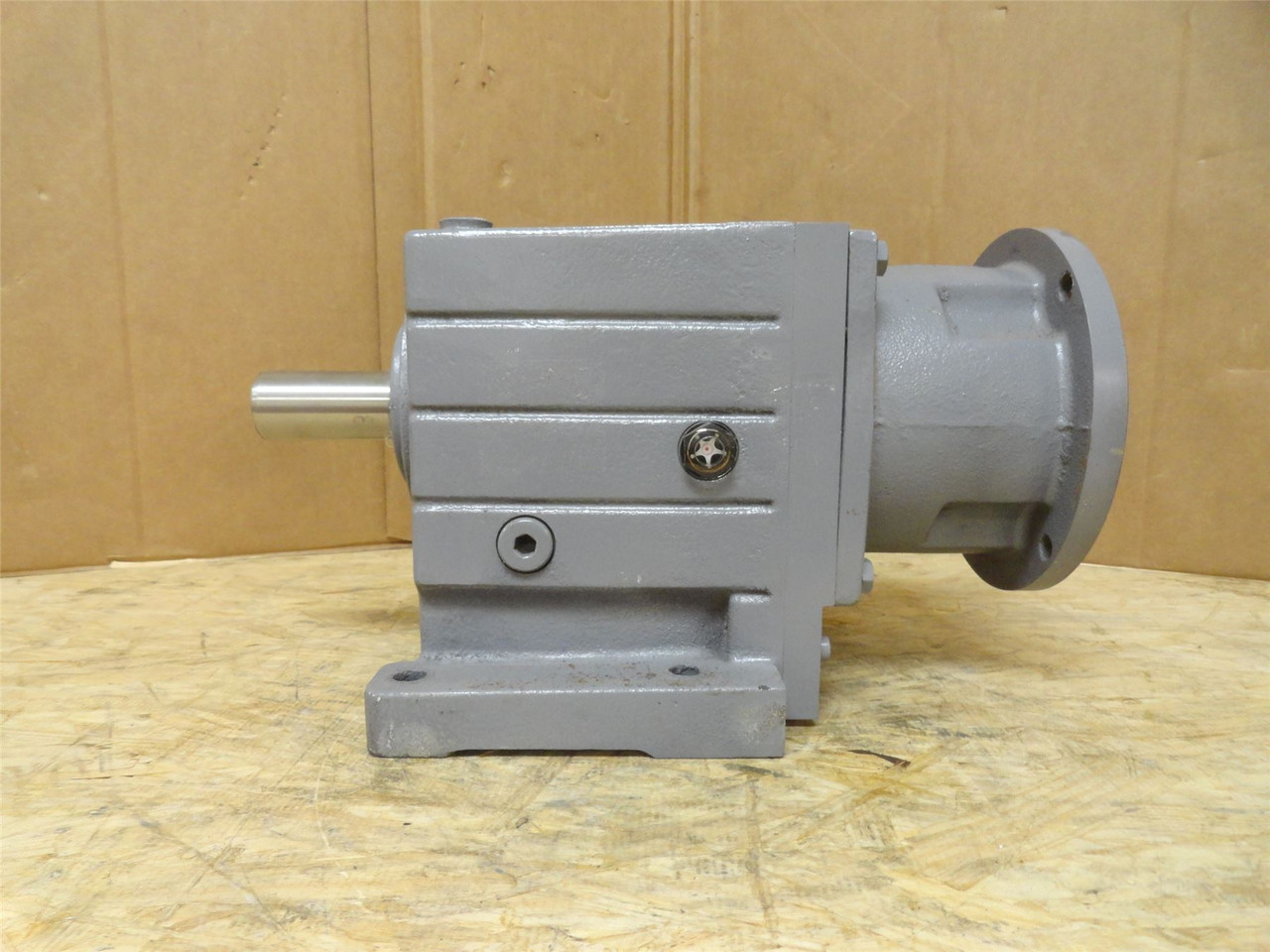 FR Drake 520972172; Inline Gear Reducer; 30:1 Ratio