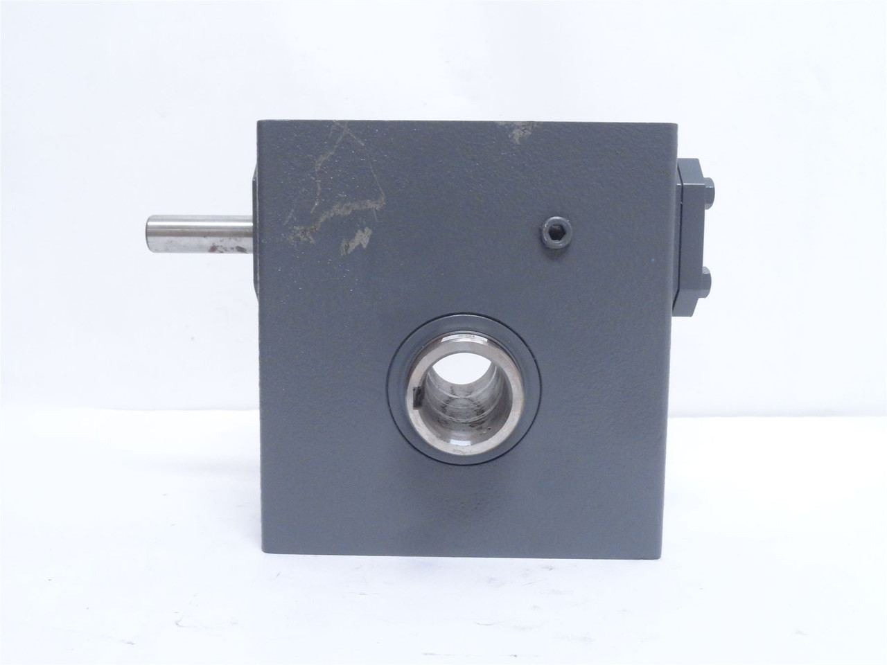 Hub City 0230-07029; Gear Reducer 30:1 Ratio 26230-1AWR1.438