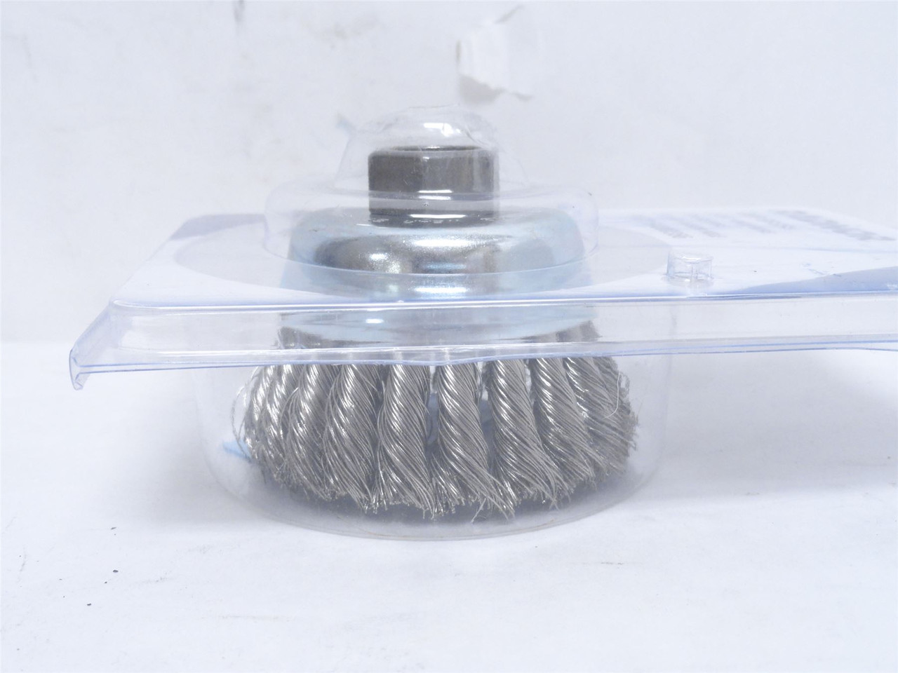 Radnor 64000356; Knot Wire Cup Brush; SS;  2-3/4" x 5/8"-11