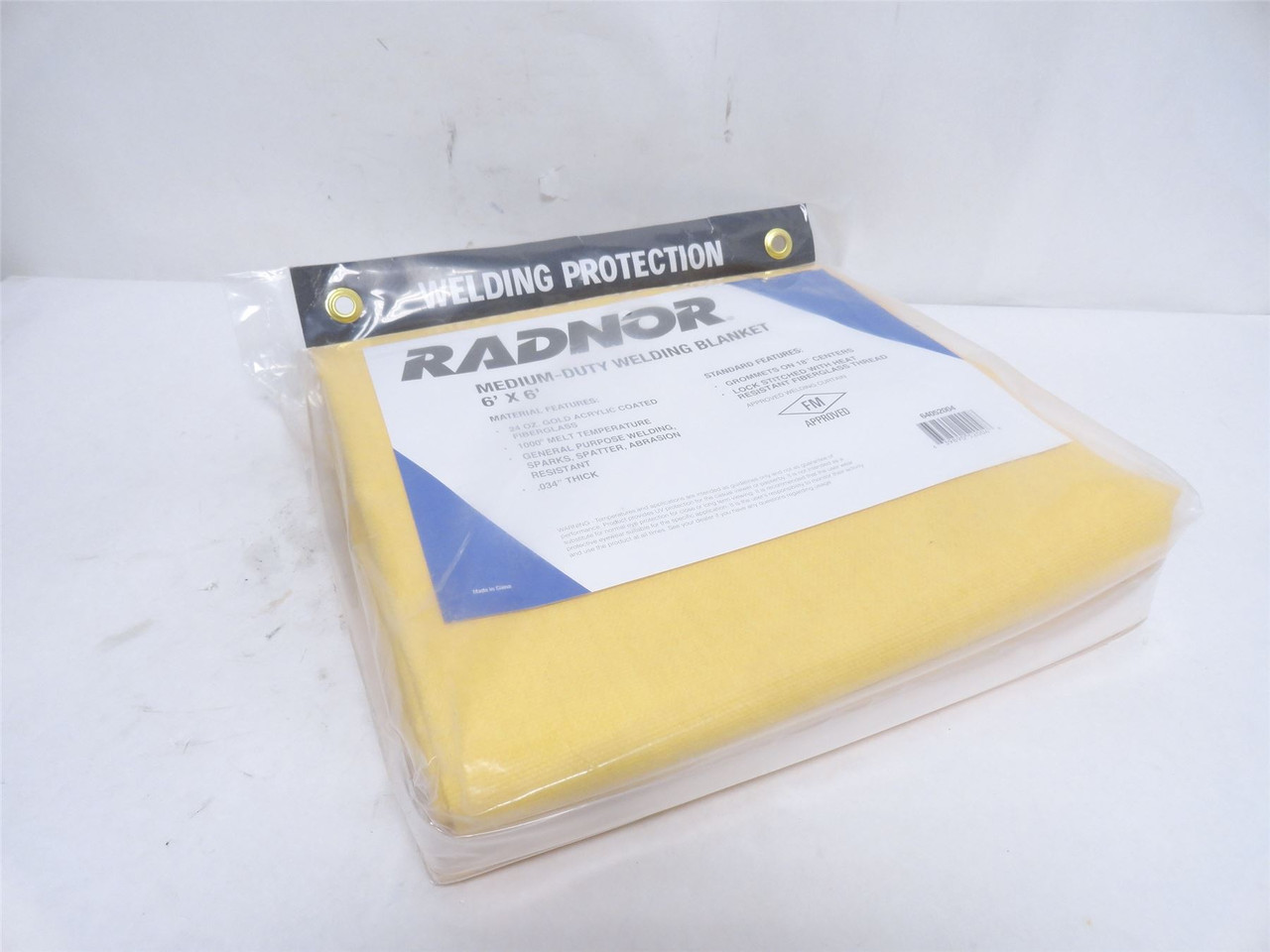 Radnor 64052004; Gold Acrylic 6'x6' Fiberglass Weld Blanket