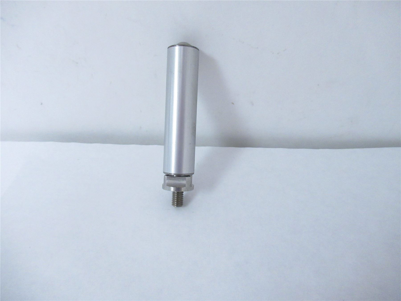 MFG 5825282; Assembly Roller Guide
