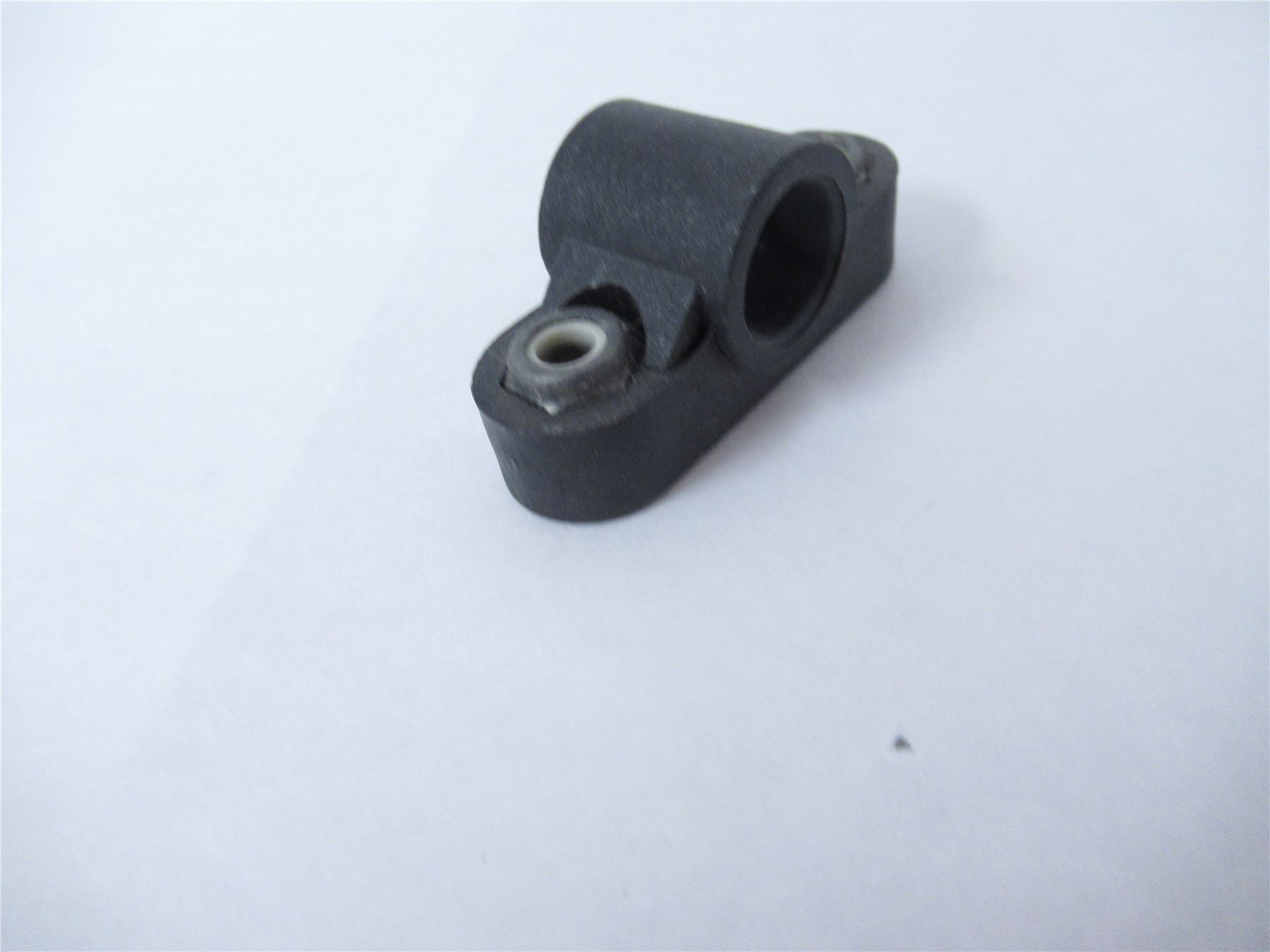 MFG 050P370800A1; Guide Support Arm