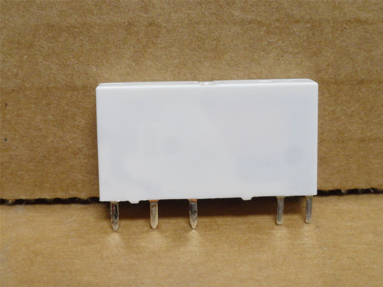 Allen-Bradley 700-TBR60; Relay; 6A; 250VAC/60VDC; SPDT; 5-Pin