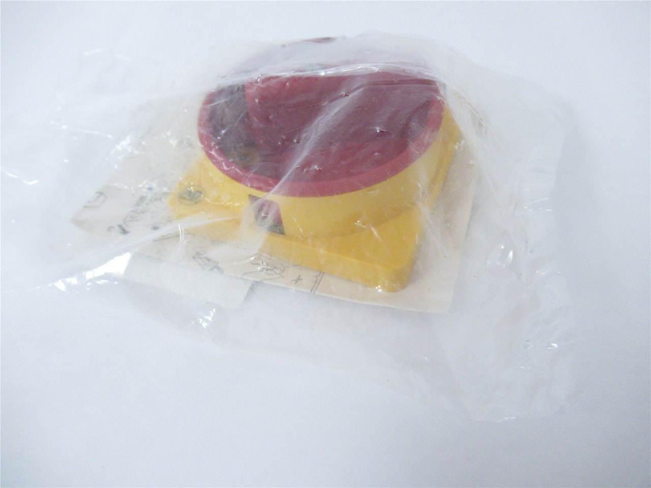 Allen-Bradley 194L-HE6N-175; Control Load Switch 67mm x 67mm