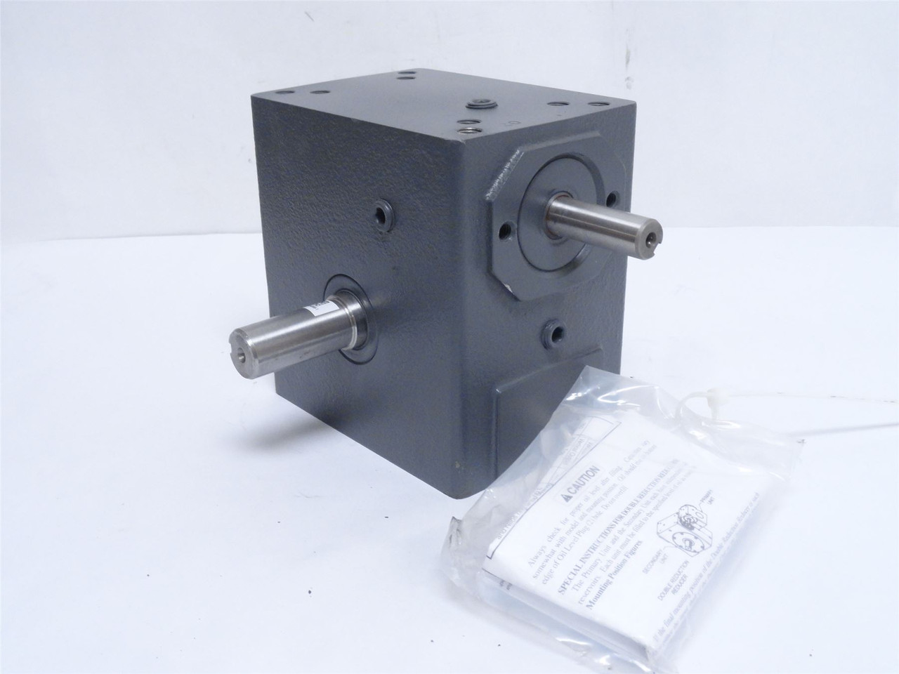 Hub City 0230-02317; Gear Reducer 20:1 Ratio 21120-1BWR