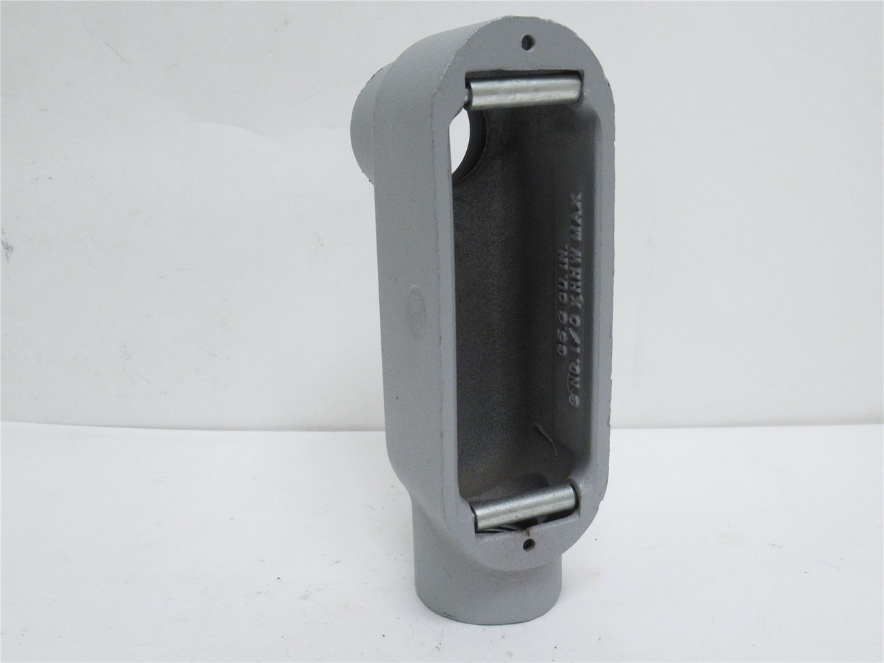 Appleton LB150-M; Conduit Outlet Body; 1-1/2NPT; LB Shape