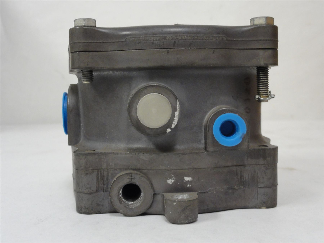 Dwyer 1950G-0-B-120-NA; Differential Press Switch .15-.50in WC