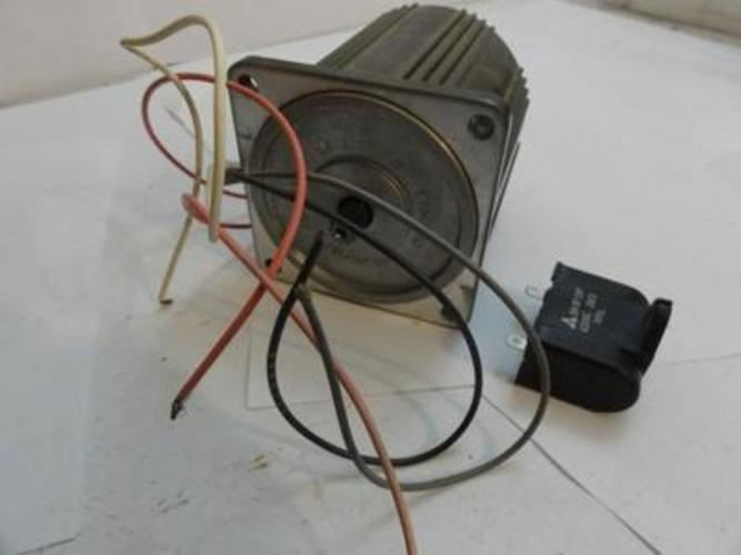 National 8IH25GV; Induction AC Motor; 4 Pole .03HP 200V