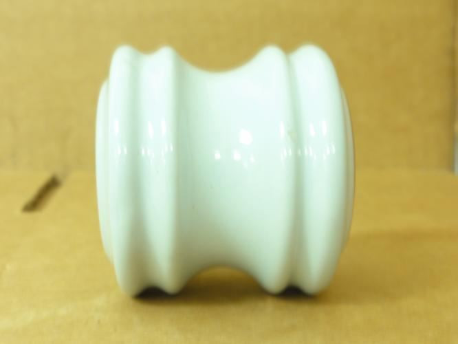 PLH 2018C; Insulator Spool; Porcelain
