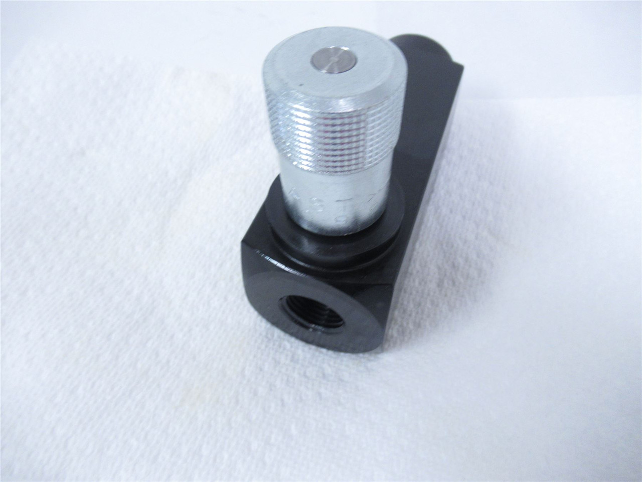 Parker PCM800S;  Hydraulic Valve1/2"NPTF Steel 15gal/min