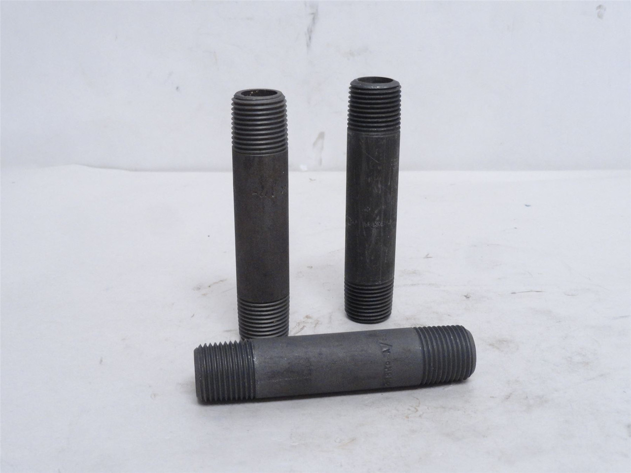 Industry-Std 1LMC7; Lot-3; Pipe Nipples; 1/2NPT; 4" Long