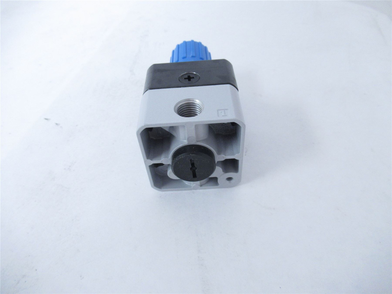 Festo LRP-1/4-2;5; Pressure Regulator 162834 Port Size 1/4"