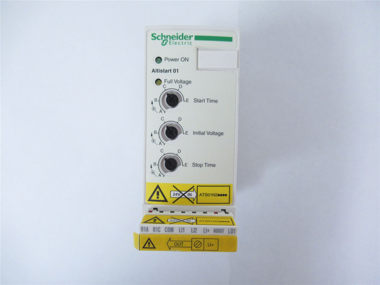 Schneider ATS01N209RT;  Soft Starter 9A 460VAC 5Hp