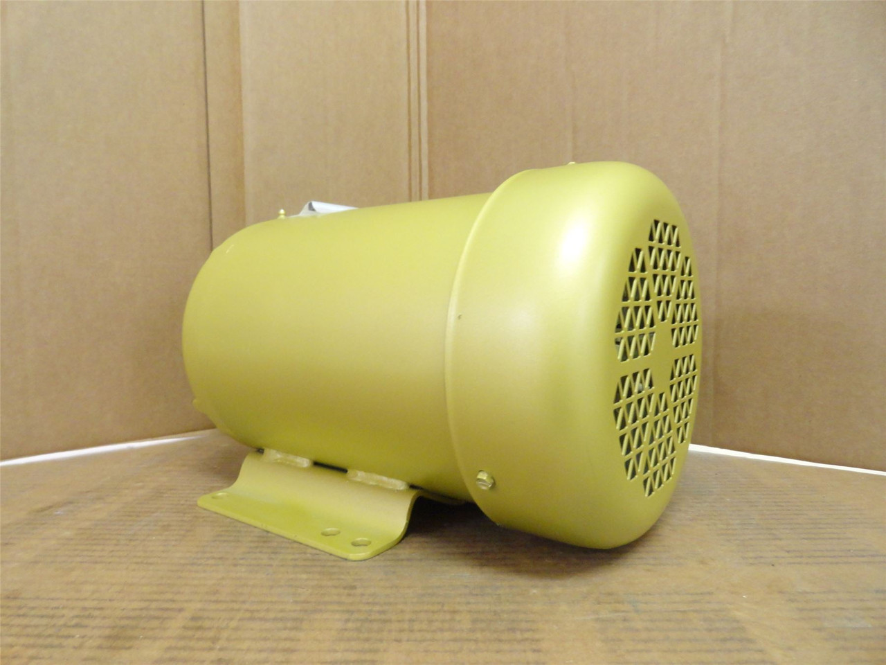Baldor EM3613T; AC Motor 5HP; 230/460V; 3450RPM; 3Ph; 60Hz