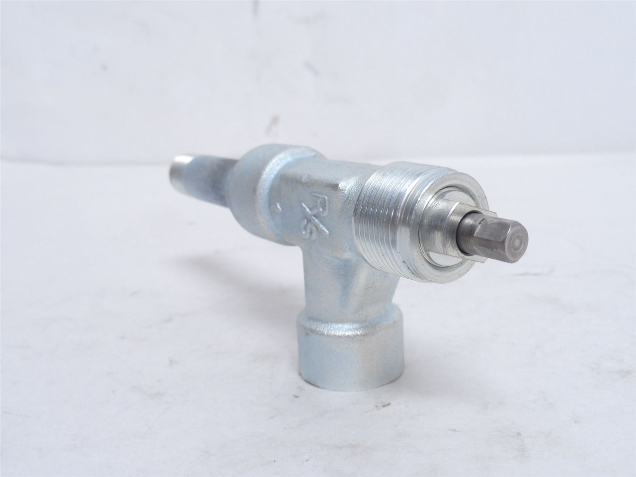 Parker 107018; Refrigerant Gauge Valve; 1/4NPT