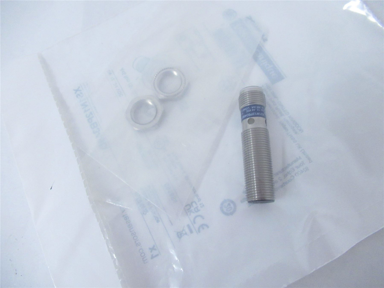 Telemecanique XS1N12PB349D; Proximity Sensor 4mm 12...24 VDC