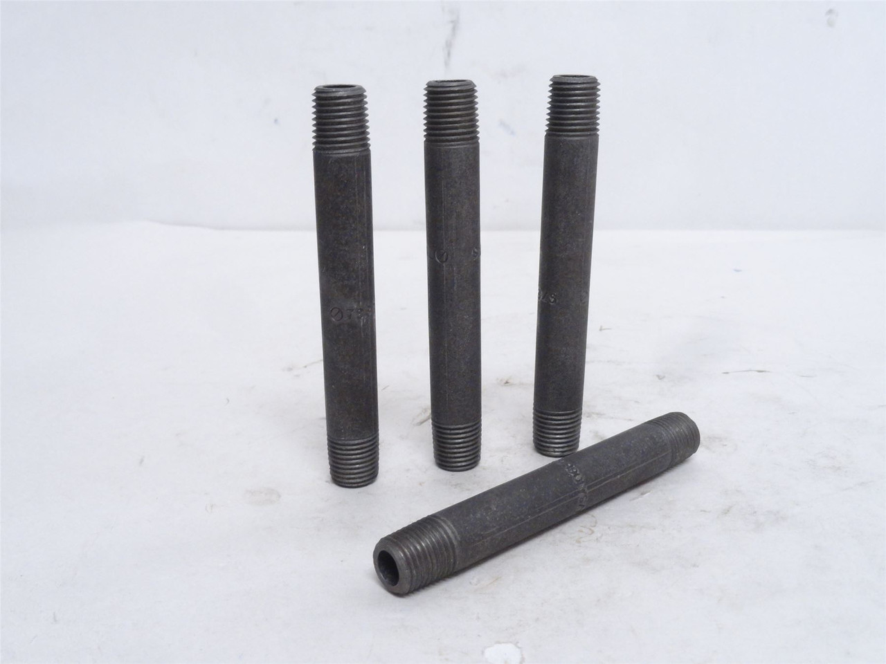 Industry-Std 1LLX6; Lot-4 Pipe Nipples; 1/4NPT x 4" Long