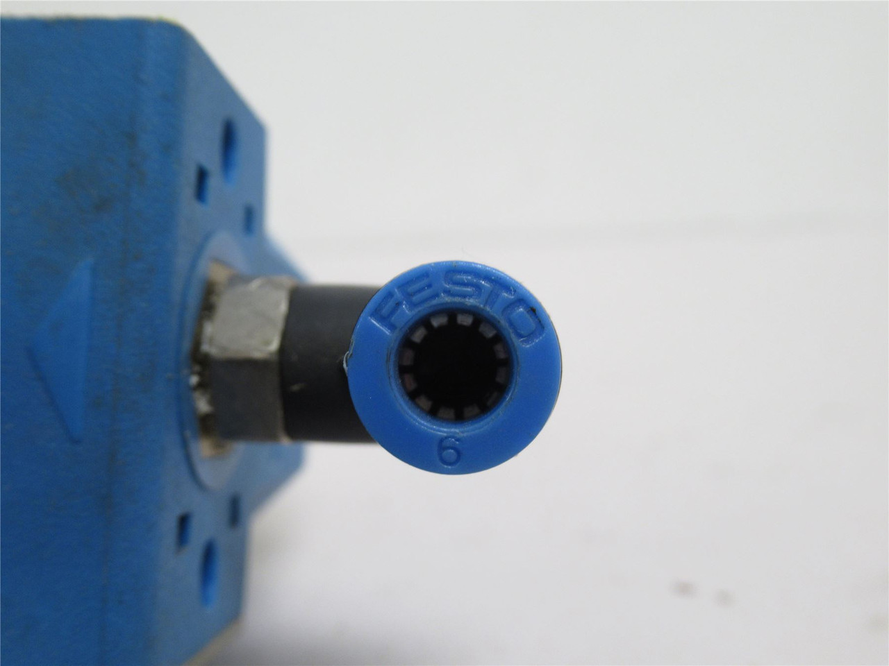 Festo LOE-1/8-S-B; Standard Mist Lubricator; 6mm 90Deg Elbow