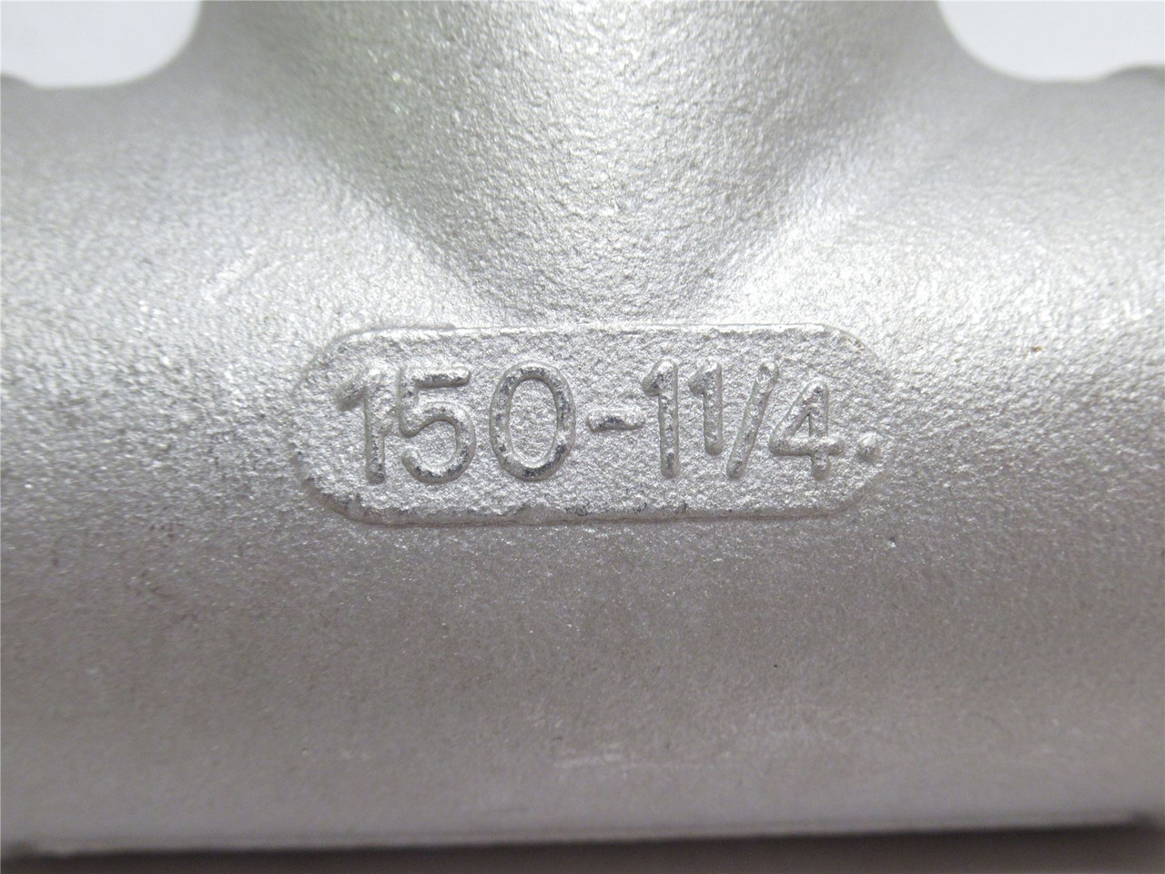 Industry-Std 1LUA3; Pipe Tee; SS-304; 1-1/4FNPT; Class: 150