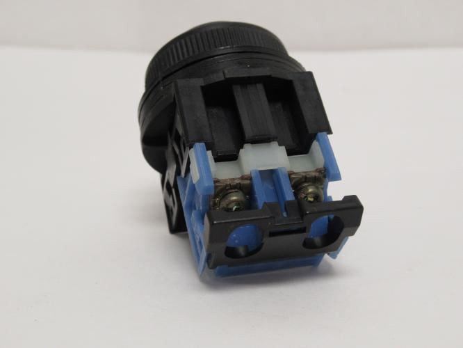 Fuji Electric AR30E0R; Pushbutton Switch; 6A; 250V; 1-NO