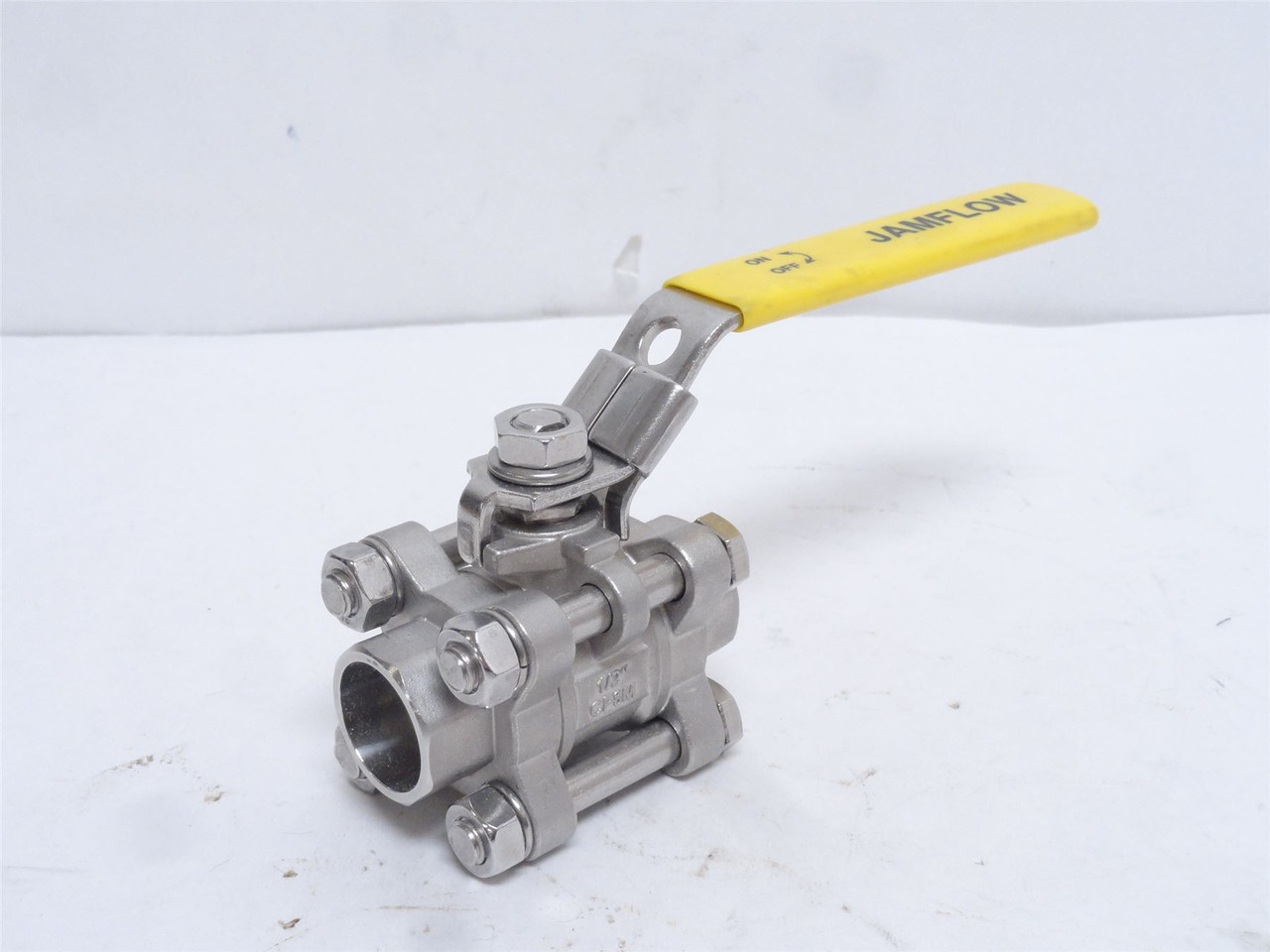 JamFlow YK5313-1/2; Ball Valve; SS; 1/2NPT x 1/2" Socket