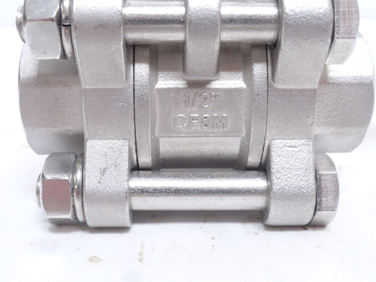 JamFlow YK5313-1/2; Ball Valve; SS; 1/2NPT x 1/2" Socket