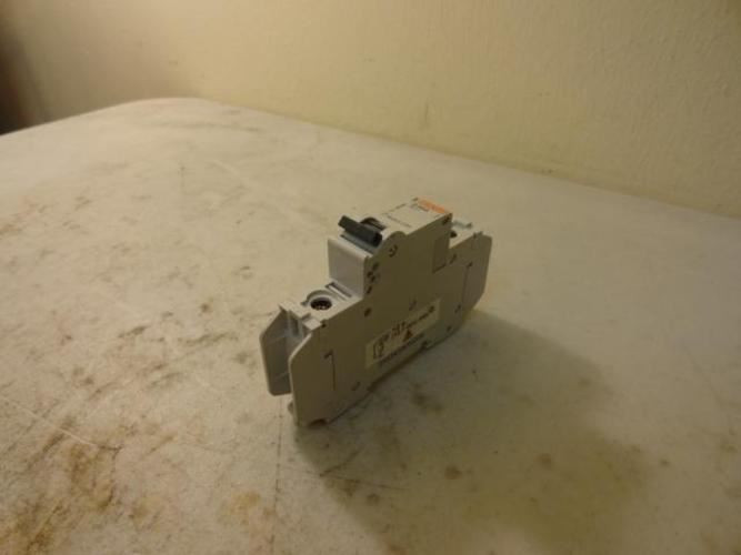 Square D 60133; Miniature Circuit Breaker; 240V; 35A