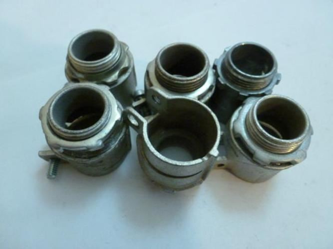 MFG- MDL-Unkn81753; LOT-6 Conduit Fitting; 3/4" Trade Size