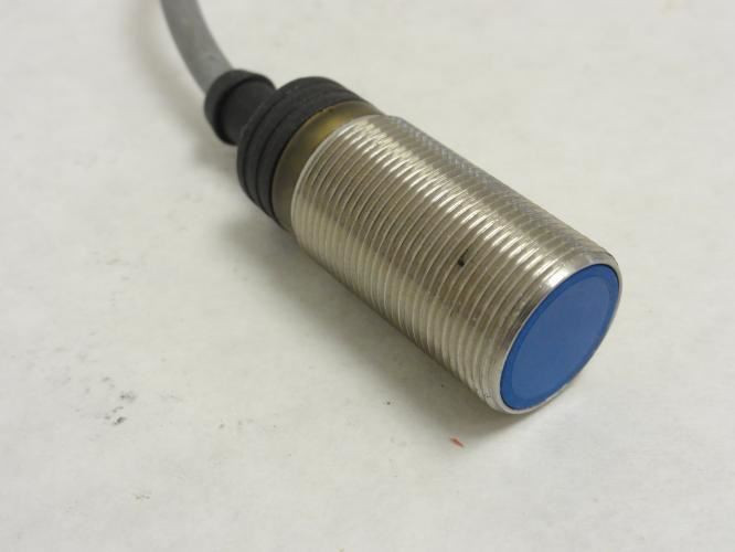 Carlo Gavazzi ET1805TB0S; Proximity Switch (no mounting nuts)