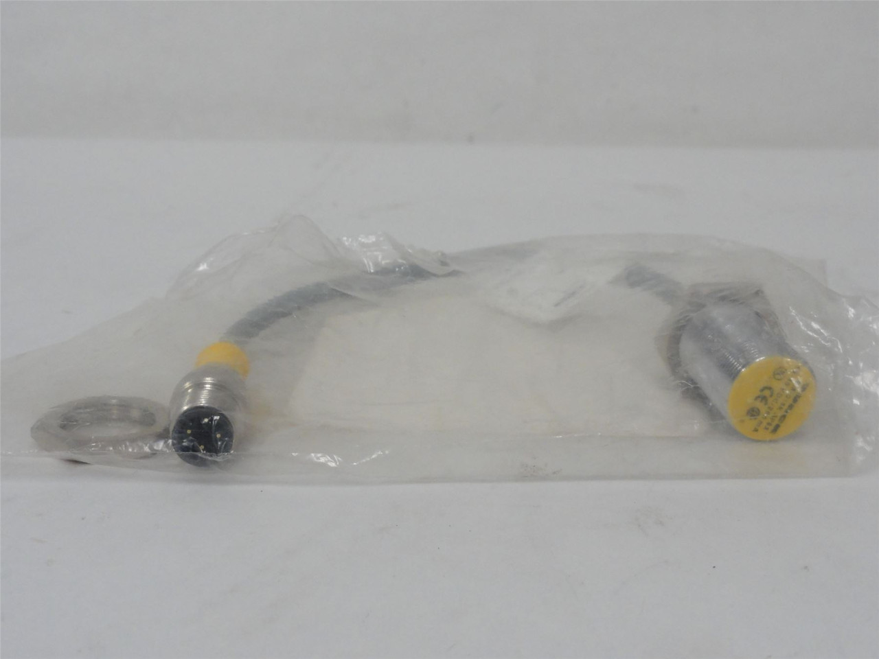 Turck T4670491; Proximity Sensor; BI 5-G18K-AP6X-0.2M-RS 4T