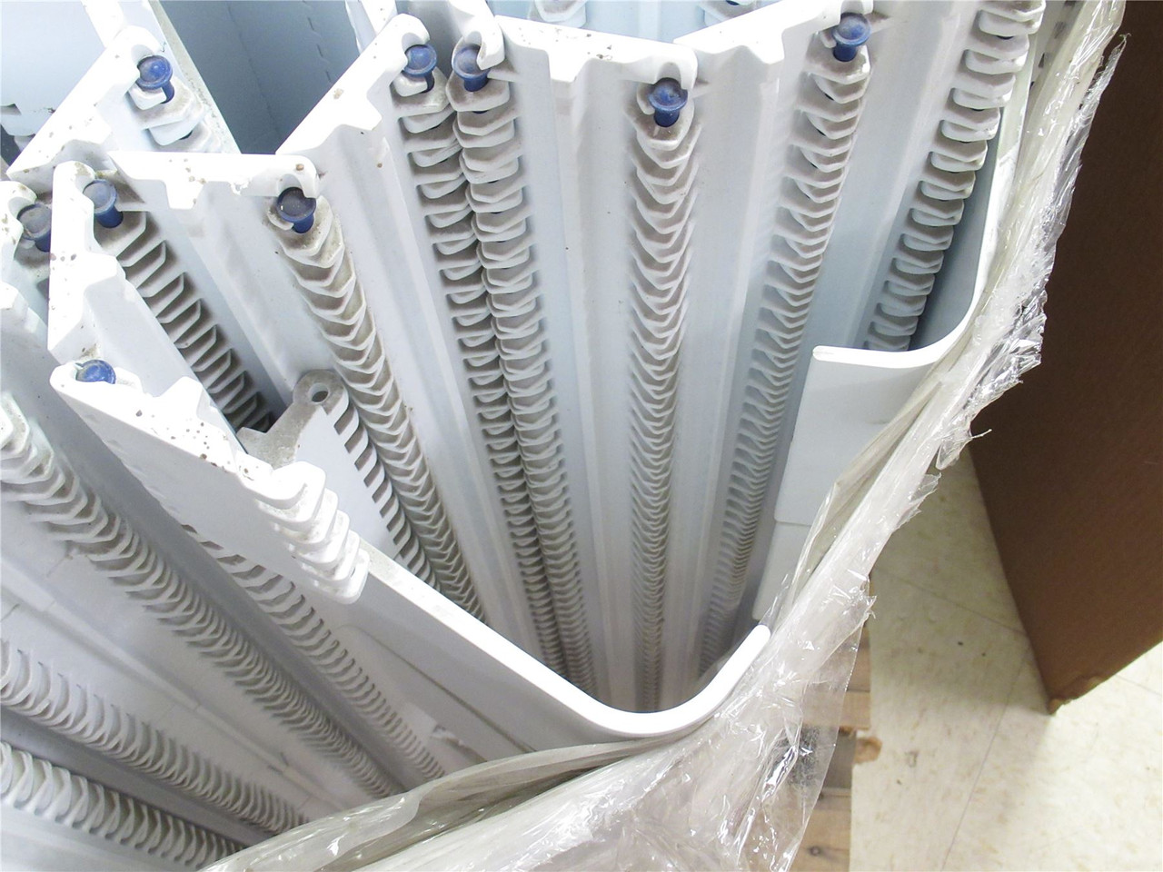 Intralox S800-OHFT-10; Flighted Conveyor Belt; 36" Wide; 10' L