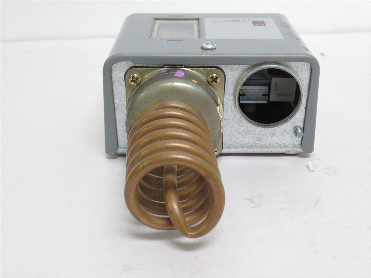 Johnson Controls A72AA-4; Thermostat/Temp Controller 15-55 Deg