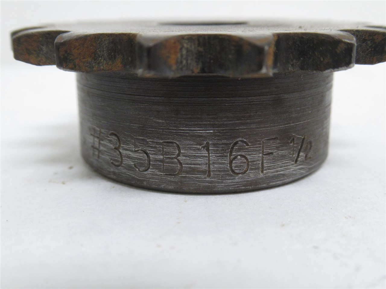 Tsubaki 35B19F-1/2; Sprocket #35; 19 Teeth; 1/2"ID