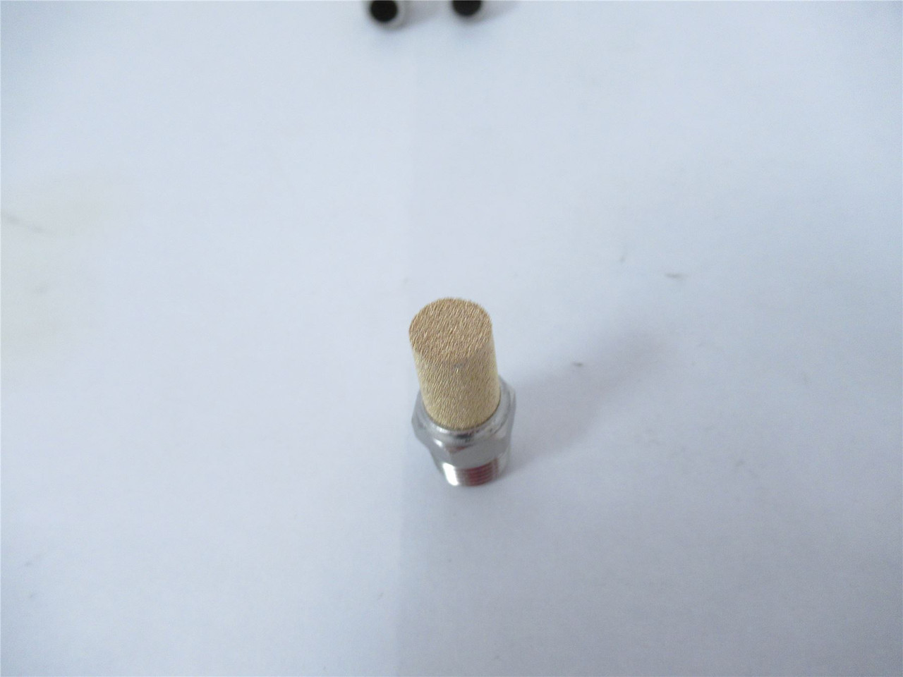 Speedaire 1A326; Lot -7 Pneumatic Muffler 1/4" NPT9/16" Hex