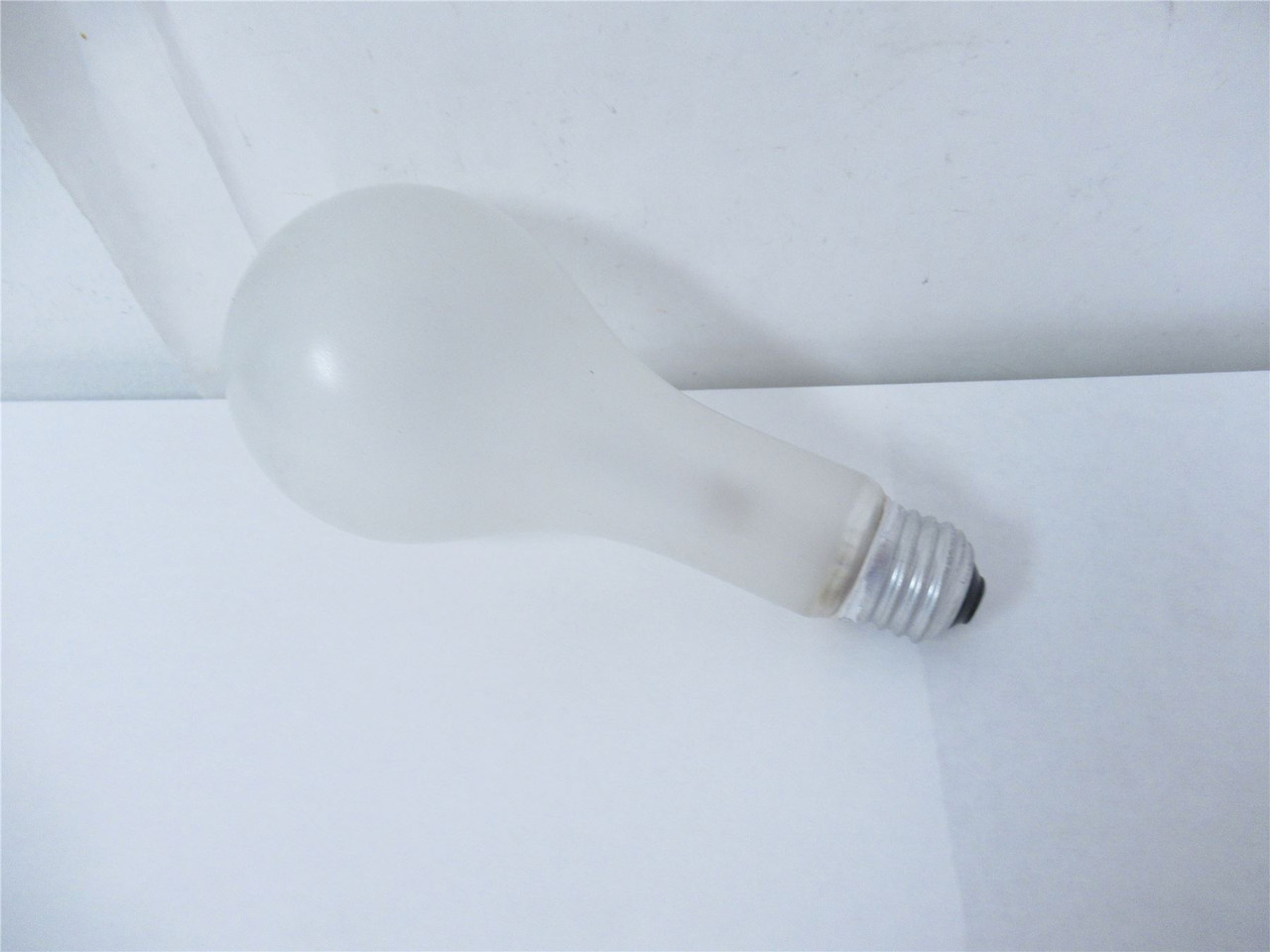 GE PS25; Light Bulb Saf-T-Gard 150W 130V Medium Base