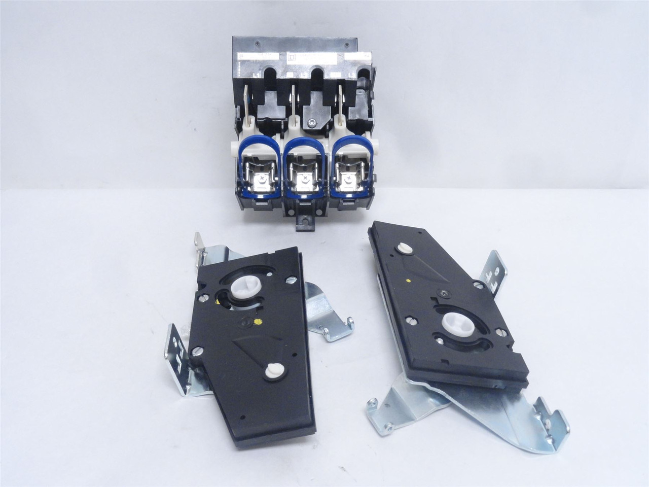 Square D 9422FTCF33; Disconnect switch; 30A; 575VAC; 20HP