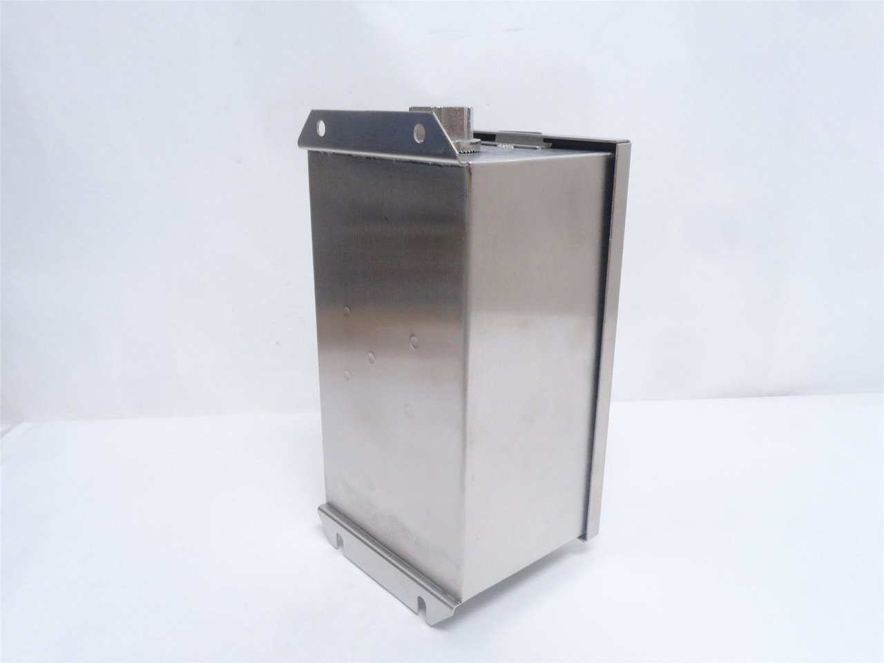 Square D 2510MBW12; Manual Motor Starter; 18A; 3P; 600VAC