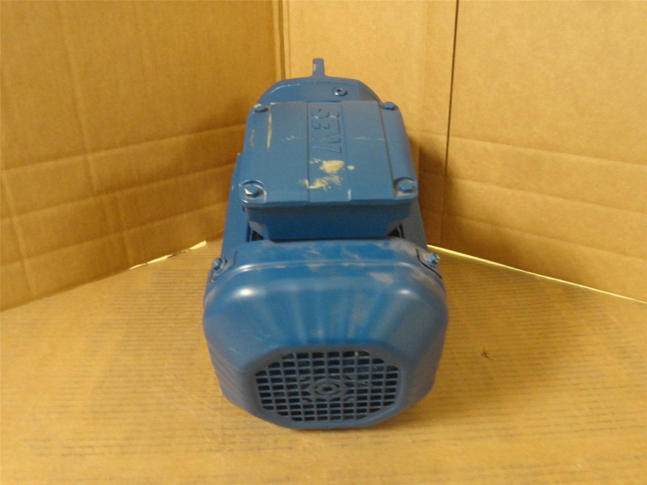 SEW FA37/GDRN90S4/Z; AC Gearmotor 17:1 Ratio 1.5HP 230/460VAC