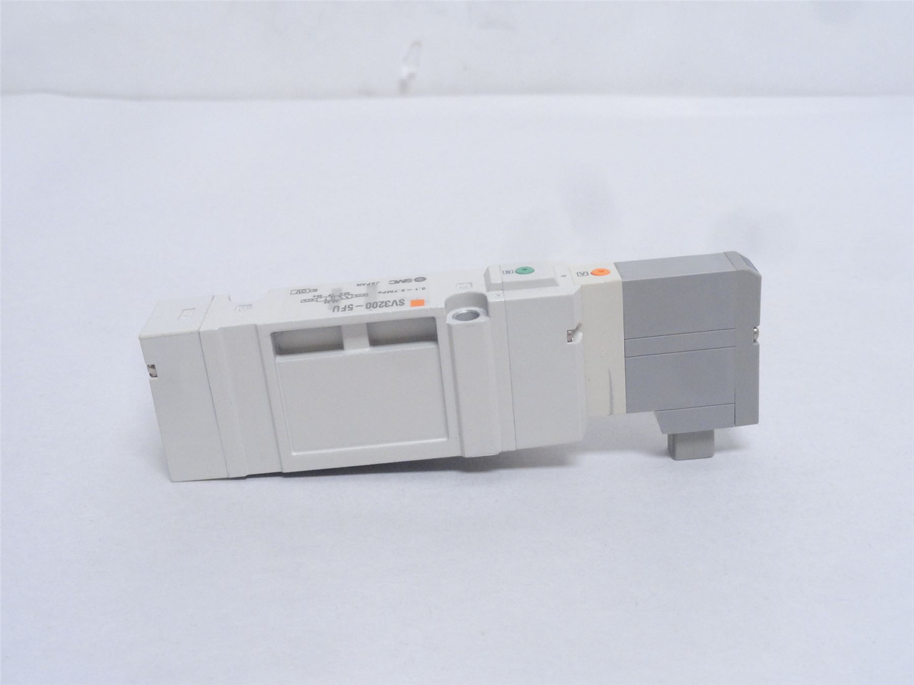 SMC SV3200-5FU; Pneumatic Solenoid Valve 0.1-0.7MPa; 24VDC