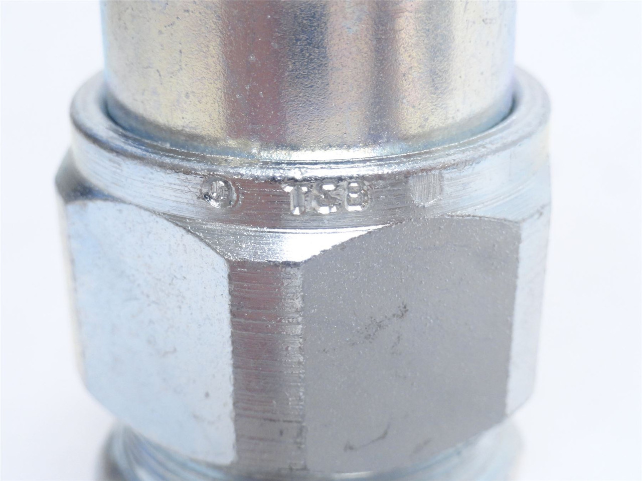 T and B 3722-TB; Liquidtight Connector; Straight; Size:: 3/4"