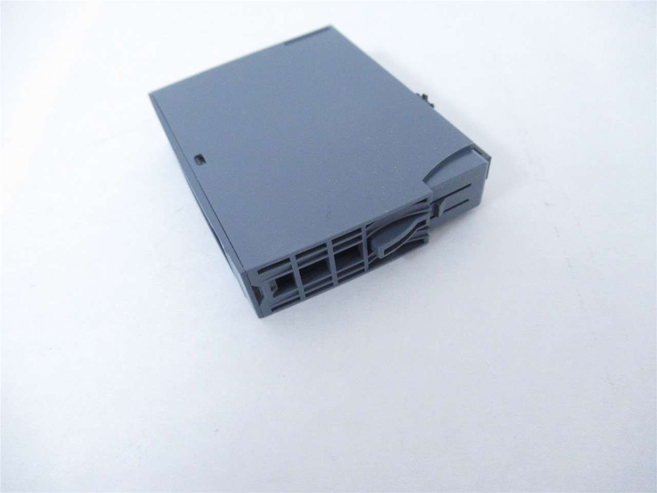 Siemens 6ES7132-6BF01-0BA0; OUTPUT MODULE 8 DIGITAL 24V