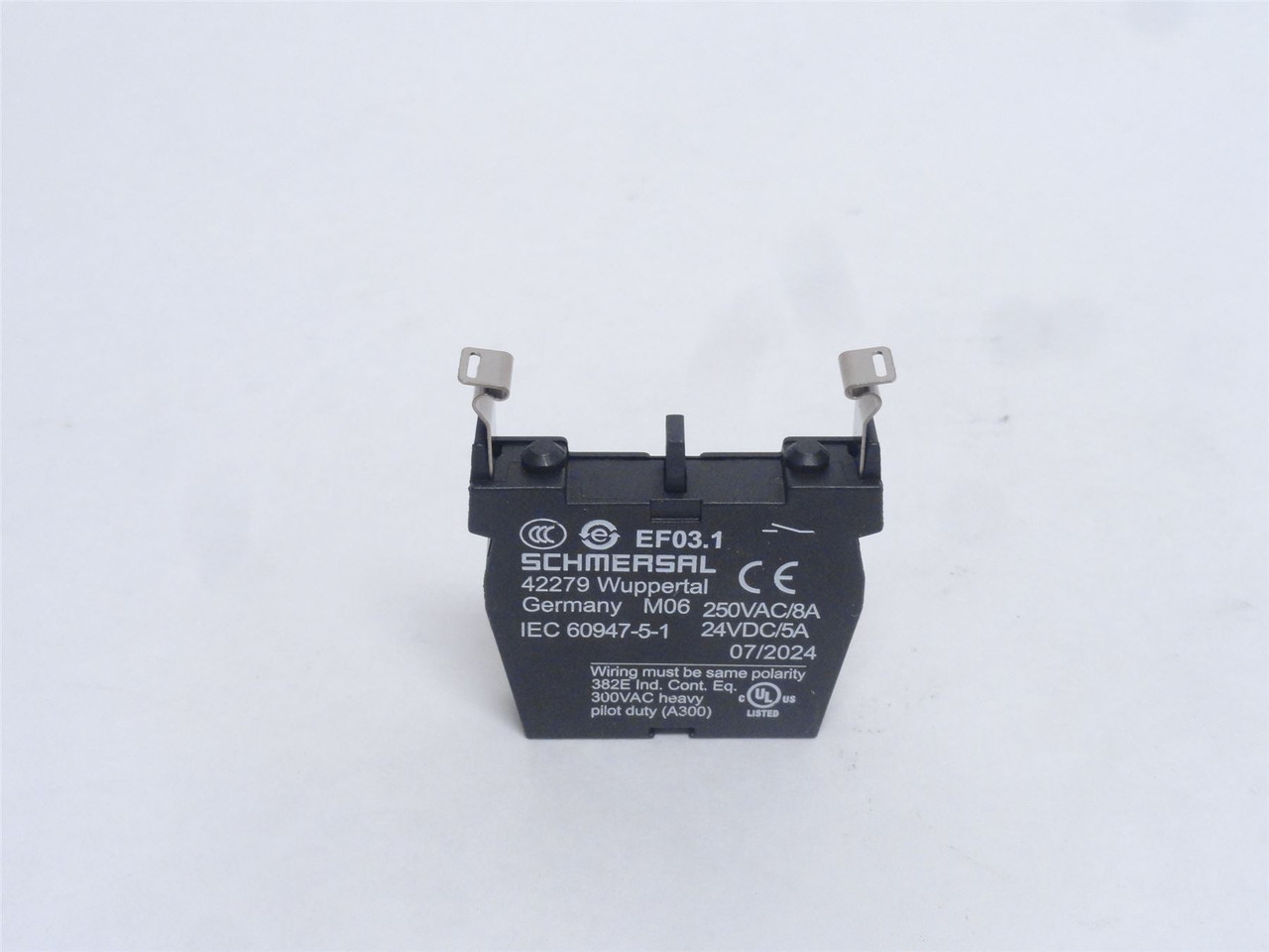 Schmersal EF03.1; Contact Block 101006538 8A@250VAC; 5A@24VDC