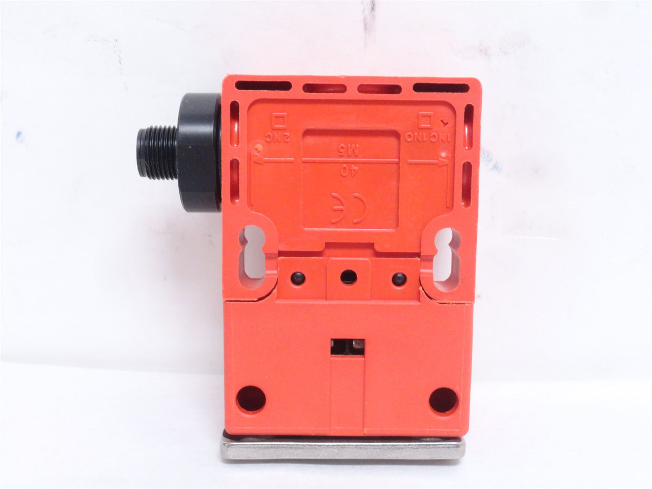 Allen-Bradley 440K-T11475; Guardmaster Tongue Interlock Switch