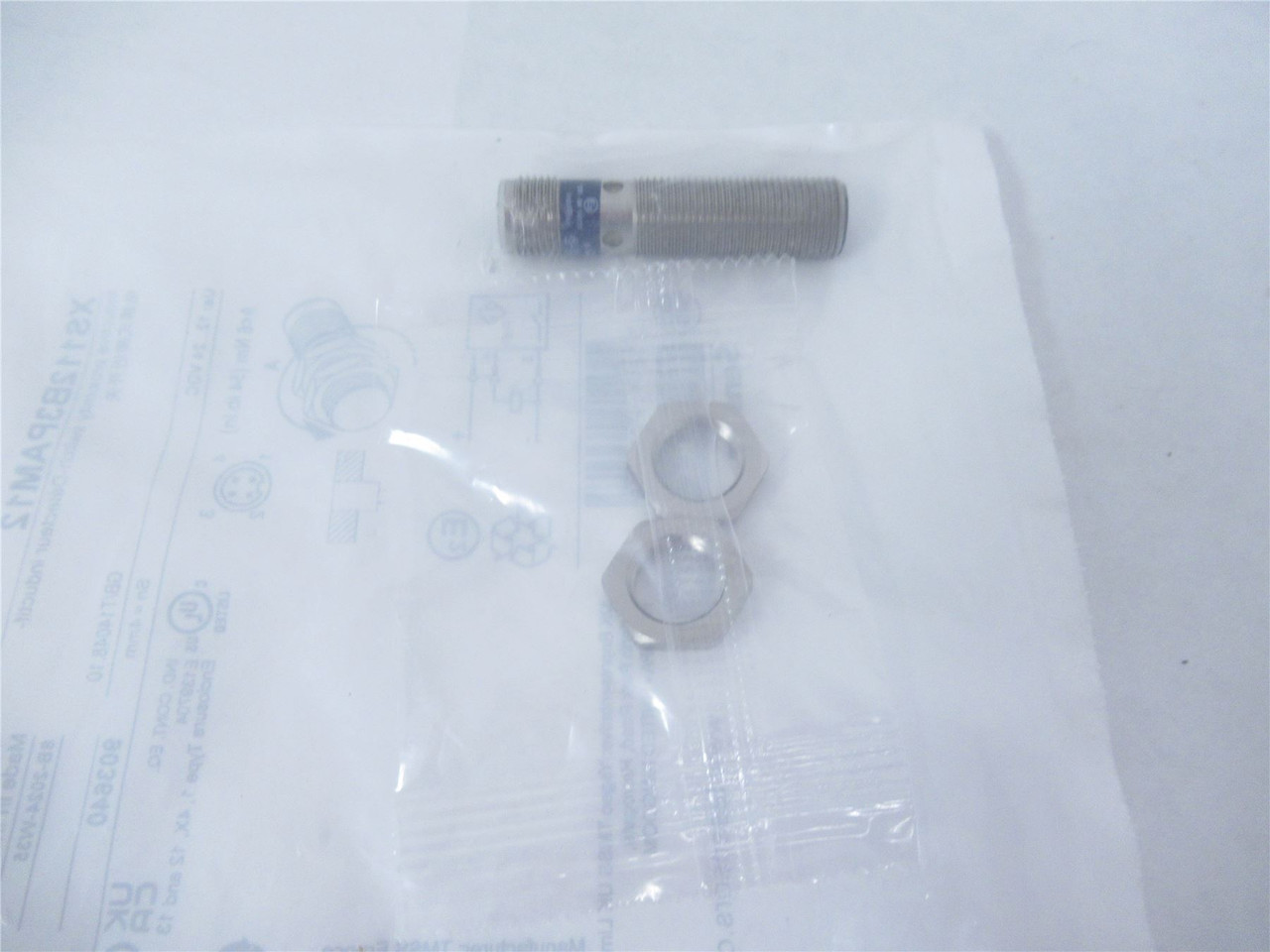 Telemecanique XS112B3PAM12; Inductive Proximity Switch 24VDC