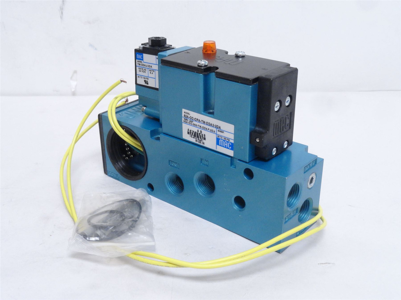 MAC 82A-CC-CPA-TM-DDA2-2DA; Solenoid Valve; 25-1501PSI; 24VDC