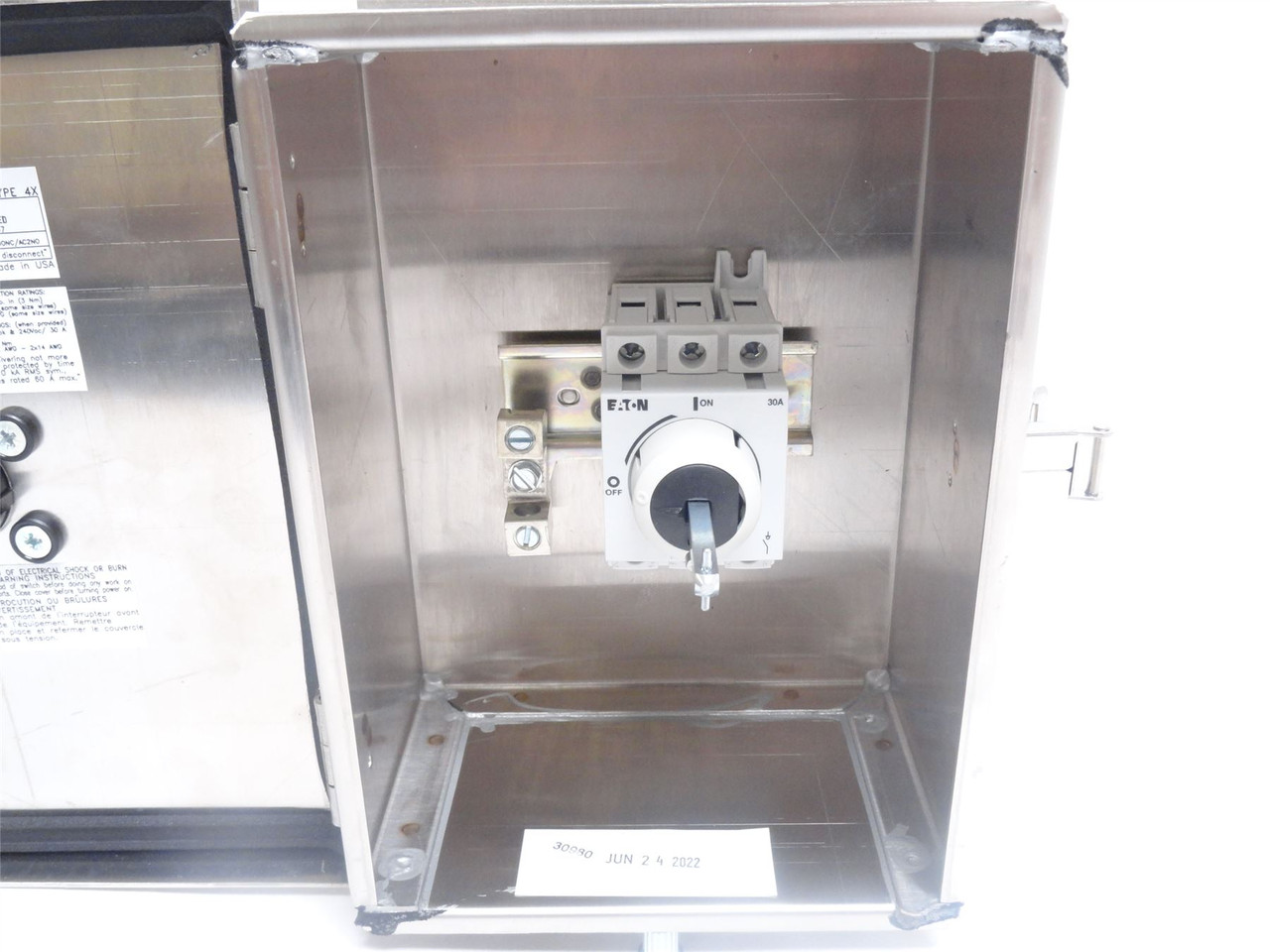 Eaton ER53030UW; Disconnect Switch; 30A; 600V; 3 Pole; Type 4