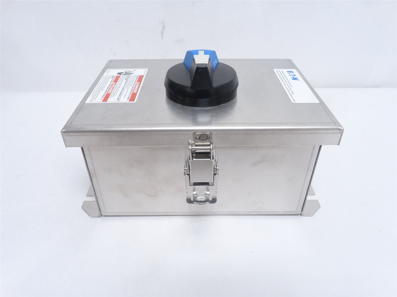 Eaton ER53030UW; Disconnect Switch; 30A; 600V; 3 Pole; Type 4