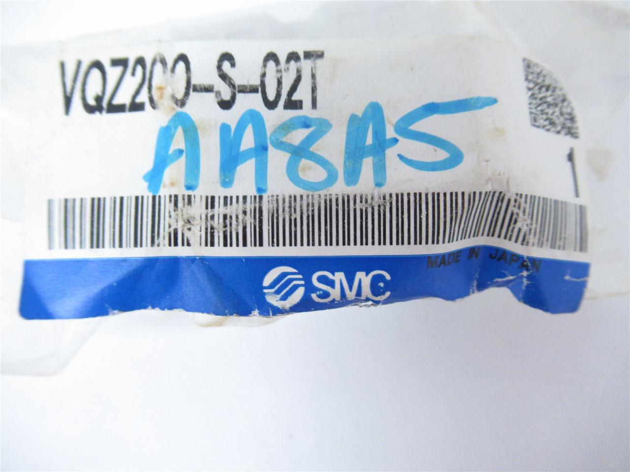 SMC VQZ200-S-02T; Pneumatic Valve sub Base 3 Way