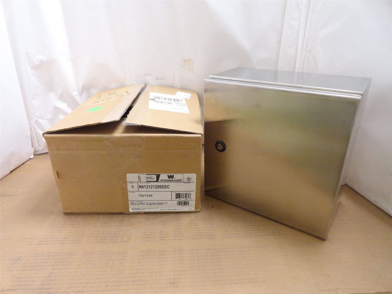 Hubbell N412121206SSC; Enclosure; SS-304; 12" x 12" x 6"